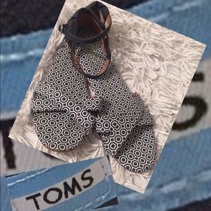 Toms Flat Sandals